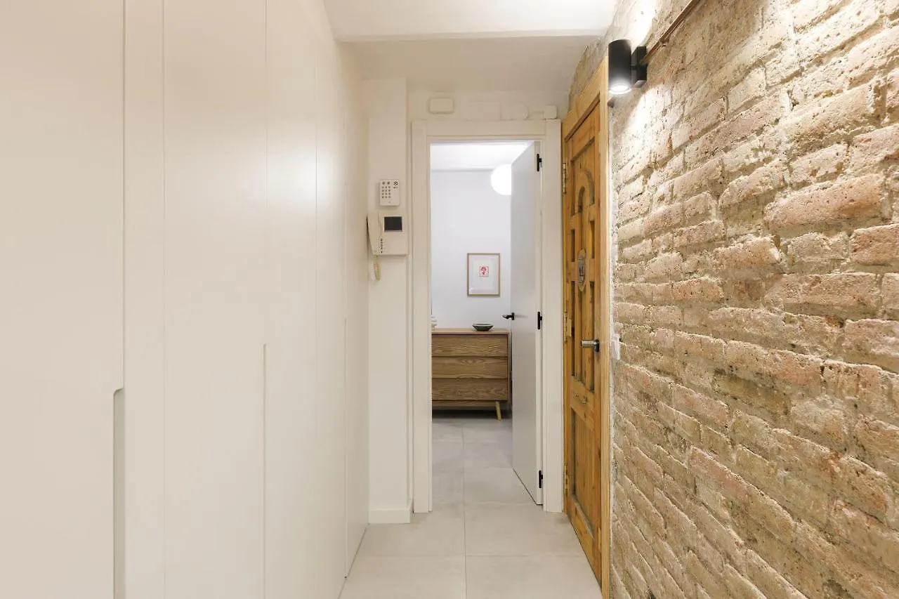 Stylish Apartment Near Placa Espana Barcelona