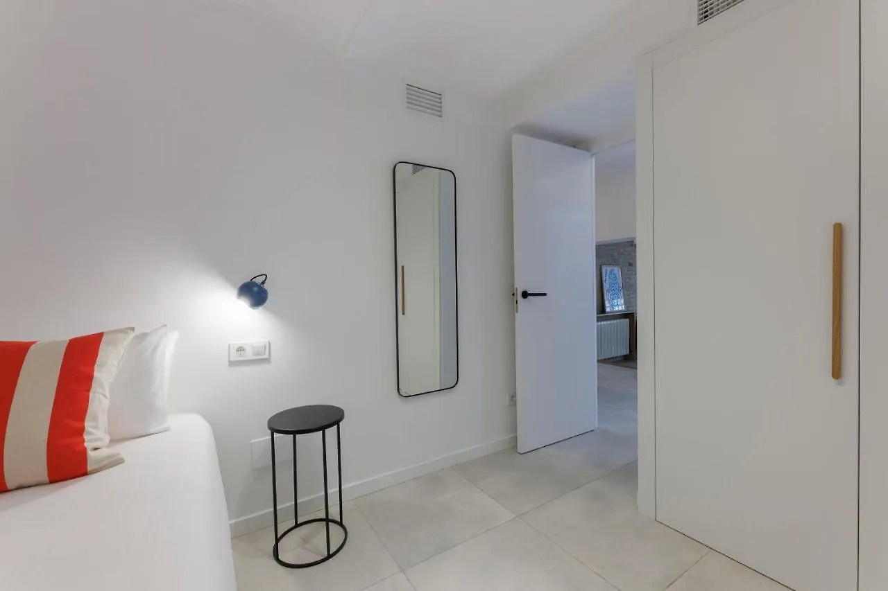 Stylish Apartment Near Placa Espana Barcelona